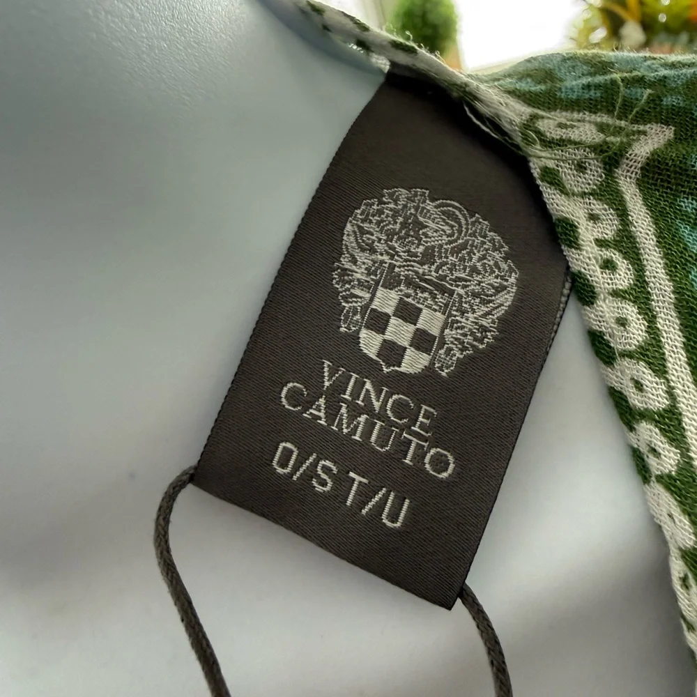 Vince Camuto Floral Kimono in Green and Multicolor - Picture 7 of 7